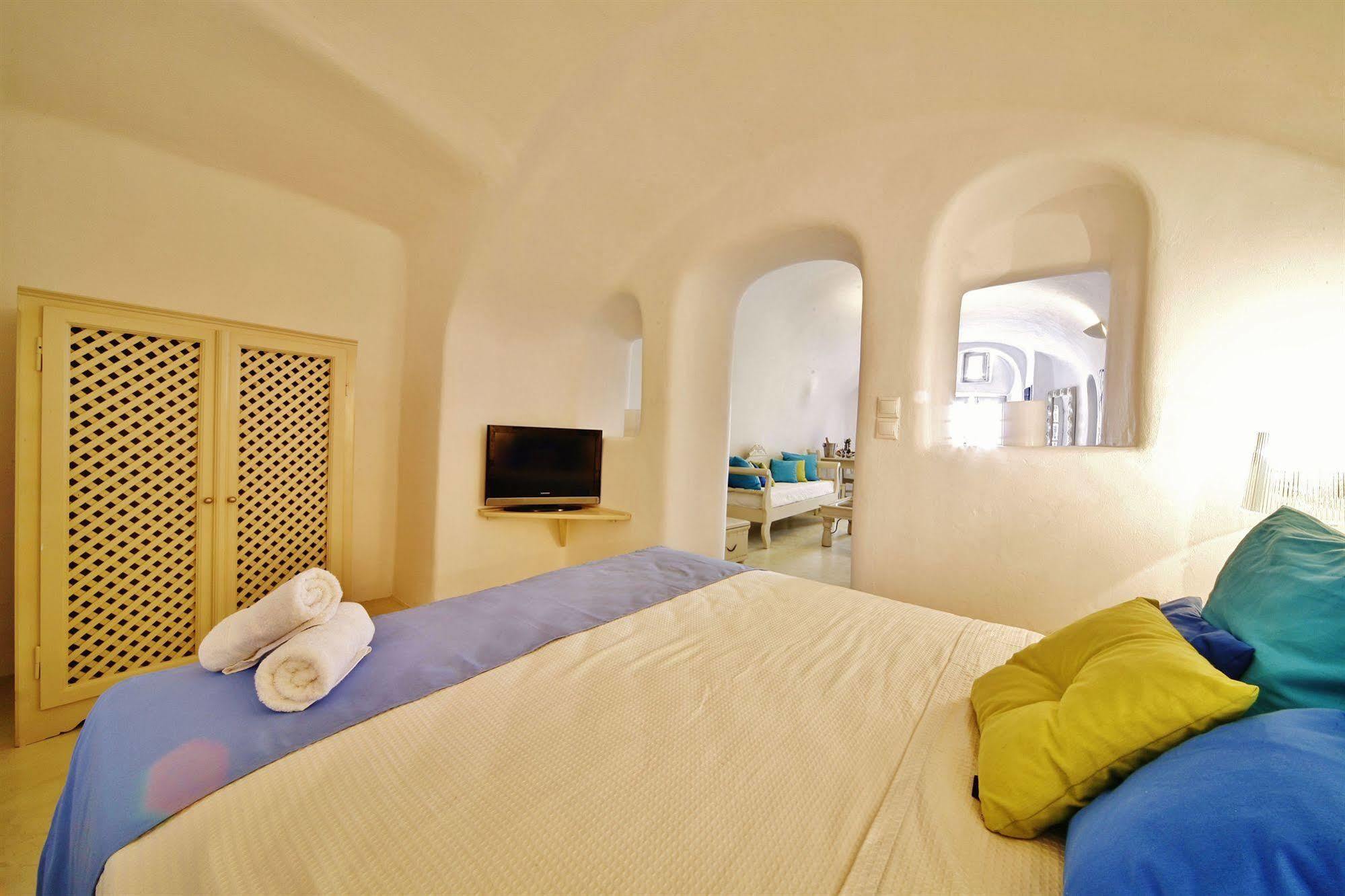 Chroma Suites เอีย ภายนอก รูปภาพ